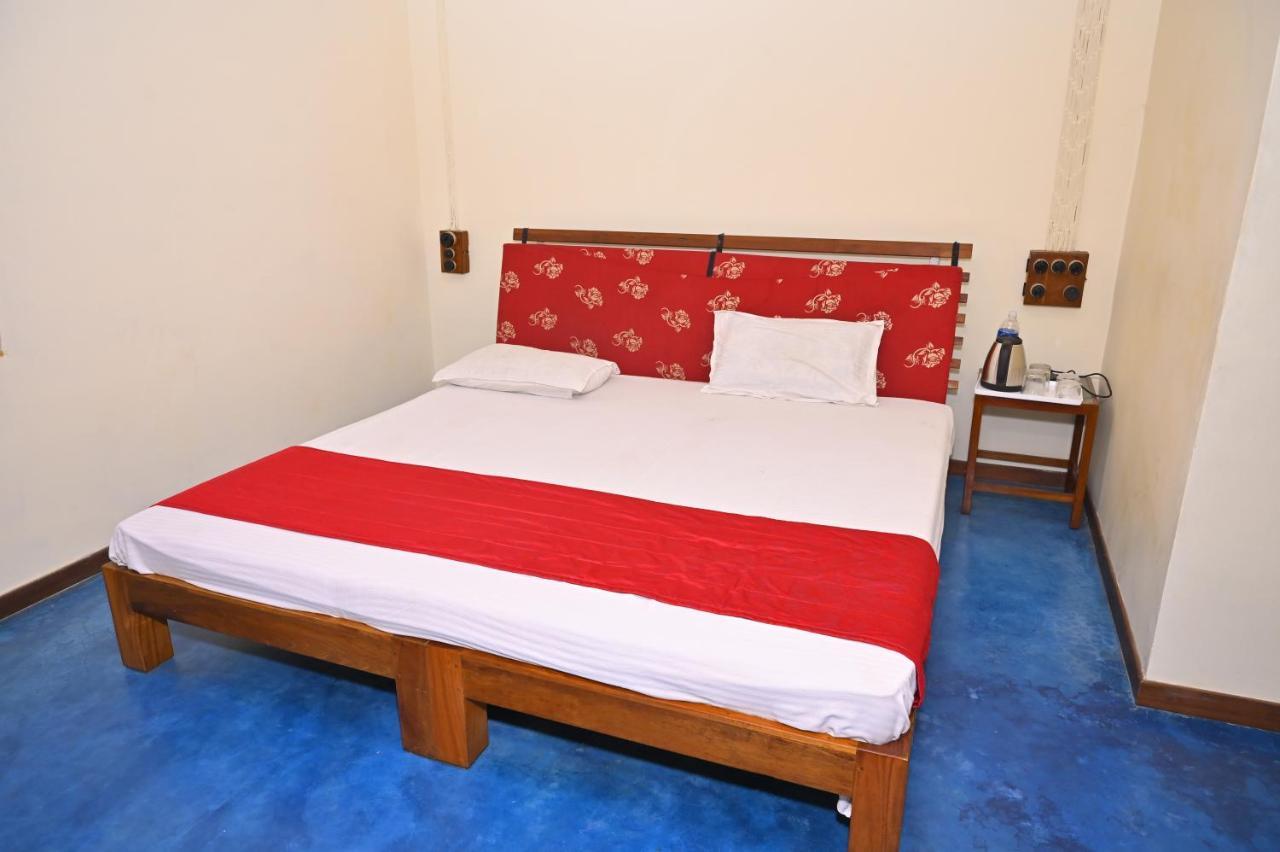 Les Boganveillea Heritage Guest House 黎明之村 外观 照片
