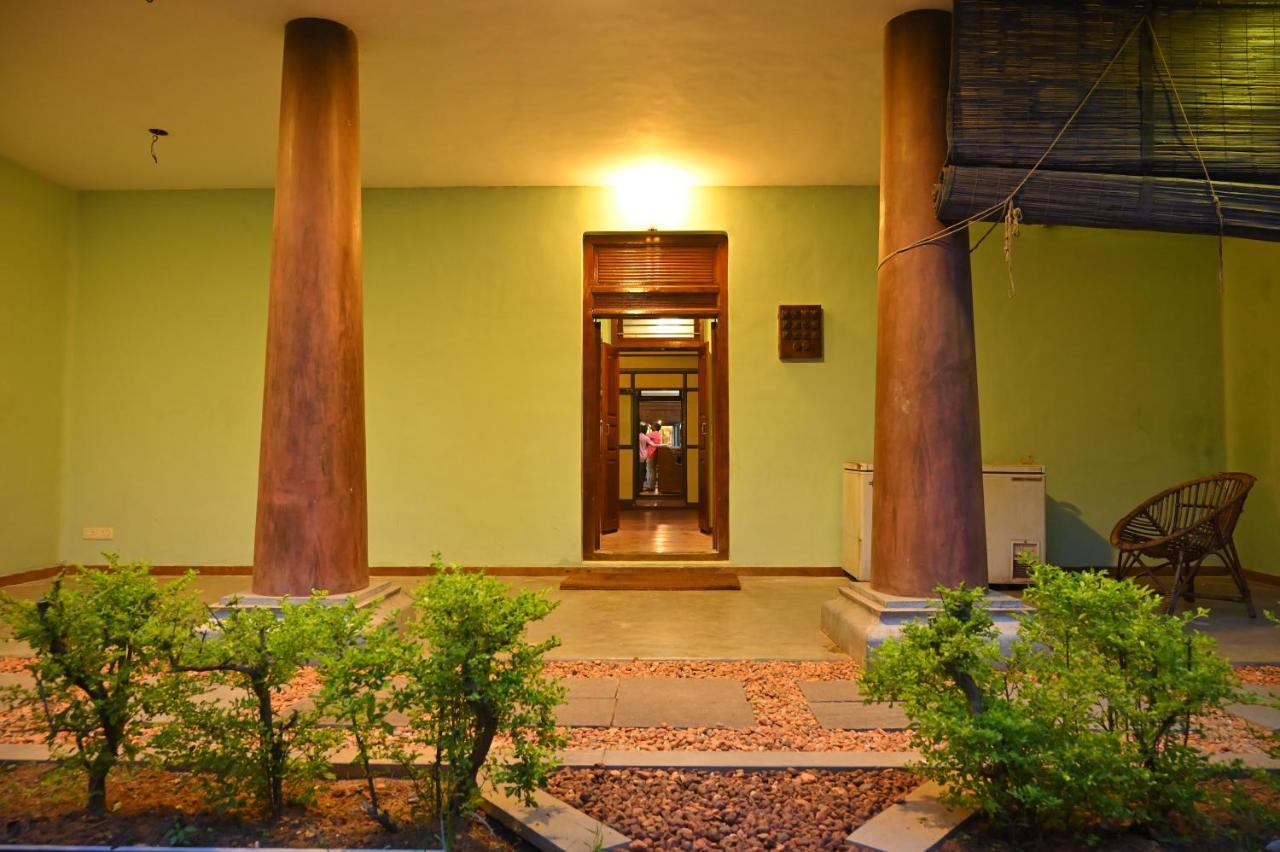 Les Boganveillea Heritage Guest House 黎明之村 外观 照片